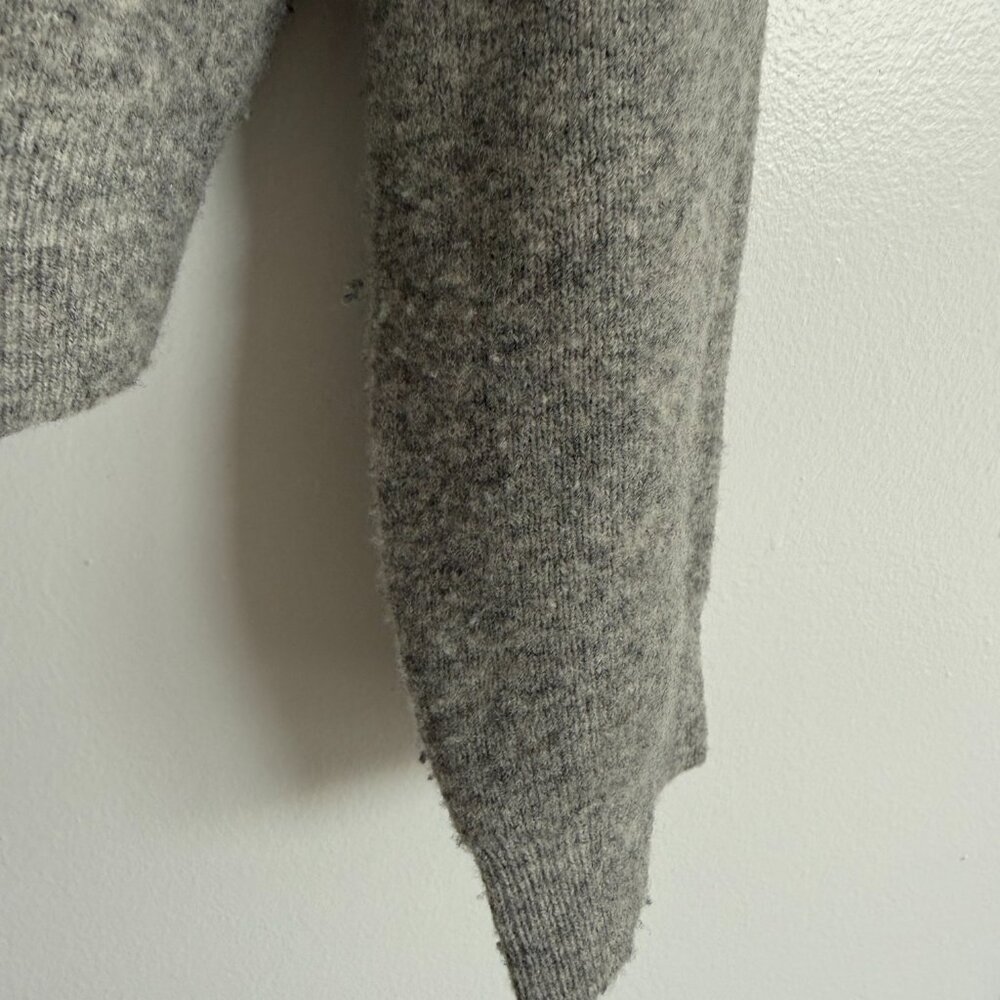 Kate Spade Embellished Sweater (Size L Great Condition) - Picture 8 of 16